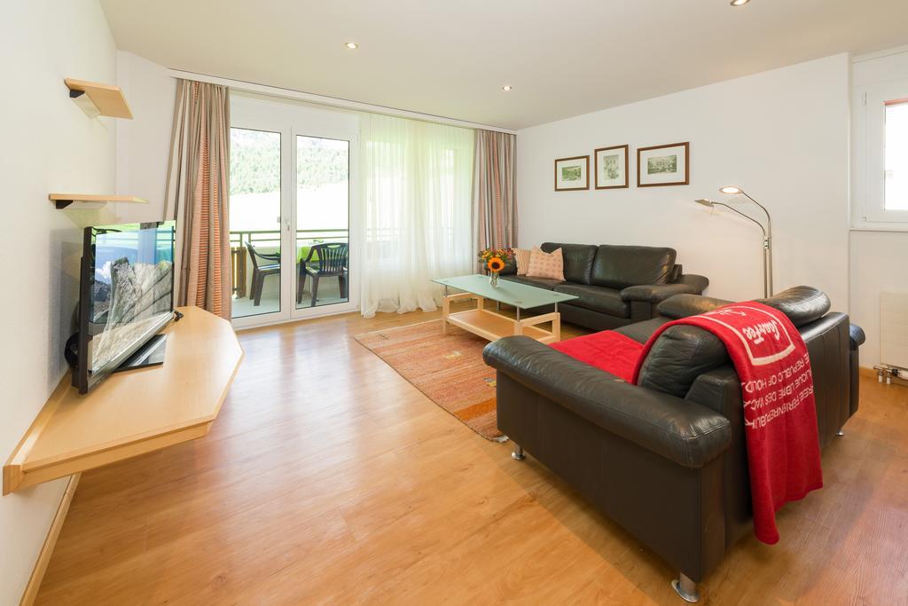 Dolce Vita Saas Fee Chambre photo
